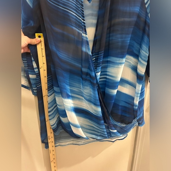 Lane Bryant Crossover Blouse Women’s 22/24 Sheer Blue White Stripe Keyhole - Picture 9 of 9